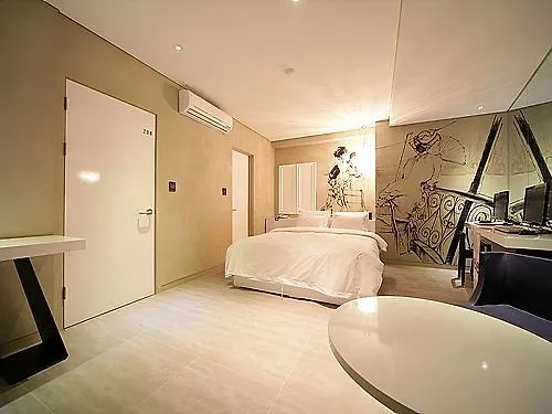 Sinchon Hotel Gaeul Seul
